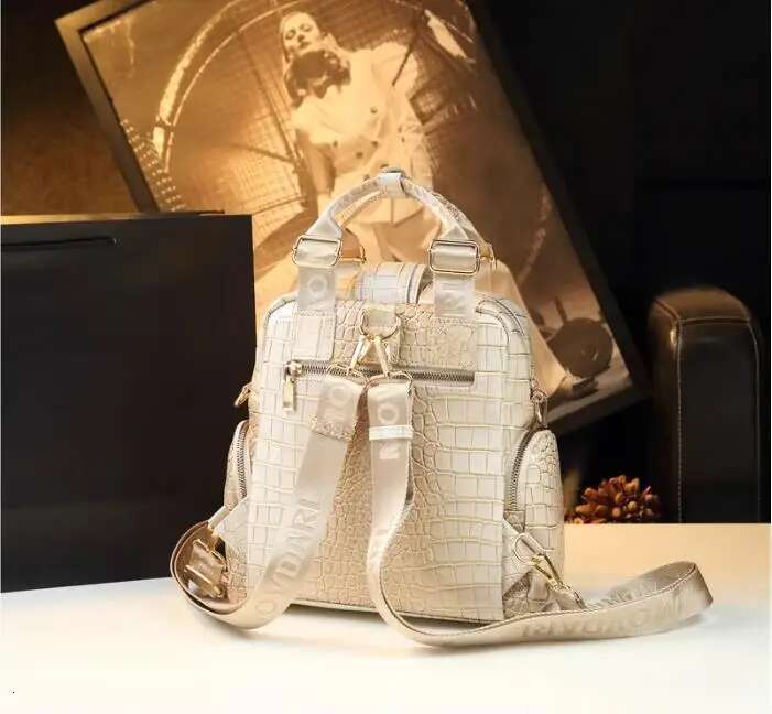 2024 Genuine Leather Women Backpacks Female Handbags Large Capacity Shoulder Multi-Functional Backpack Portable Mommy Bag Tide