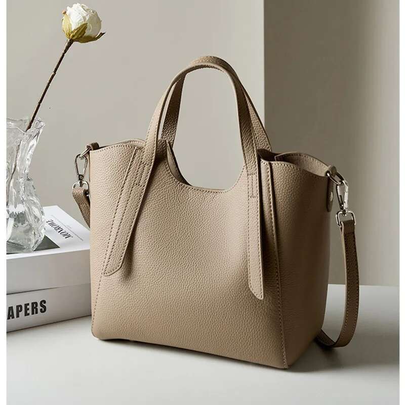 100% Genuine Leather Women Bags Soft Casual Handbag 2024 High Quality Cowhide Satchels Female Simple Shoulder Messenger Bag Gray