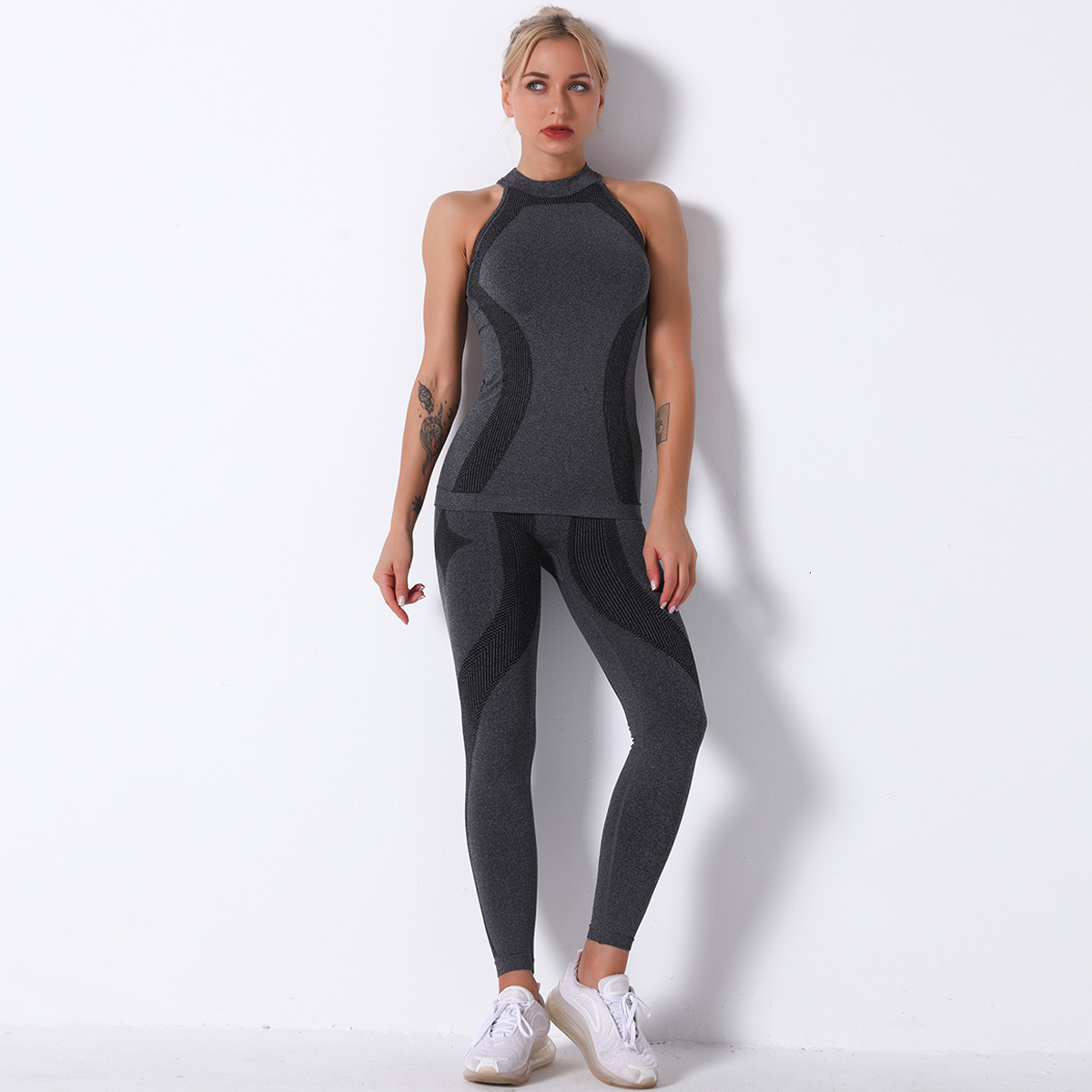 tracksuit Internet famous seamless knitted striped moisture wicking long sleeved yoga set, sports running and fitness pants leggings