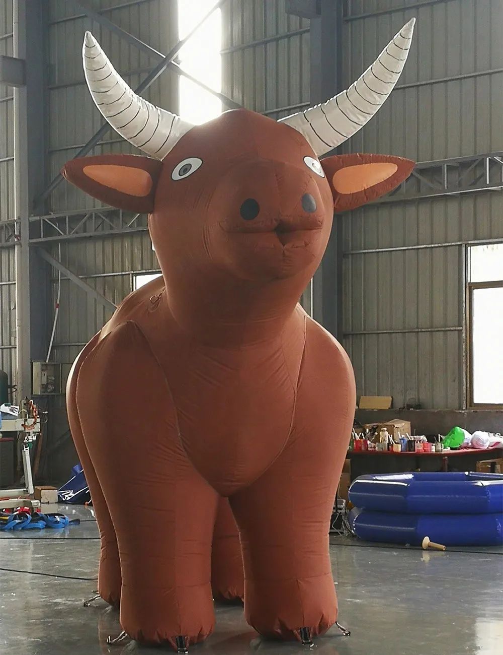 High quality 2/4/6mH Eye-catcher giant inflatable bull cattle model , North America buffalo for farm/pasturage advertising