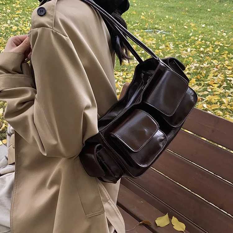 New autumn and winter bowling bag with oil and wax leather packaging single shoe cross bottom bag Y250318