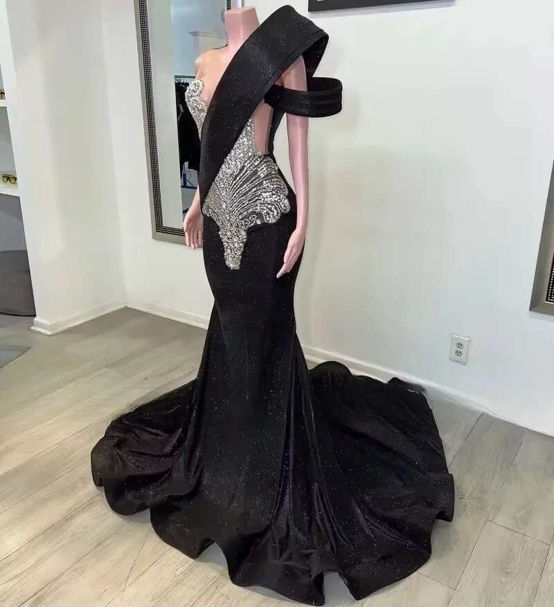 Sparkly Black Prom Dresses 2025 Crystal Sequin Mermaid Party Dress Gala Long Robe De Bal Evening Gowns Customized Dr0318