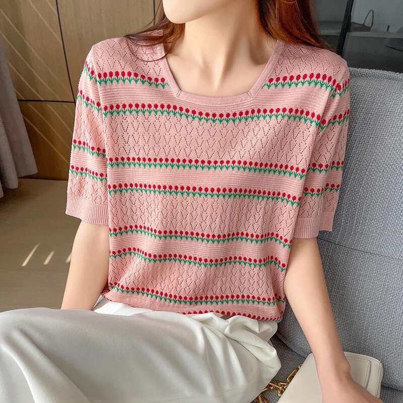Short Sleeved 2025 Summer New Round Neck Pullover Vest Women's Thin Top Casual Loose Knitted Striped T-Shirt