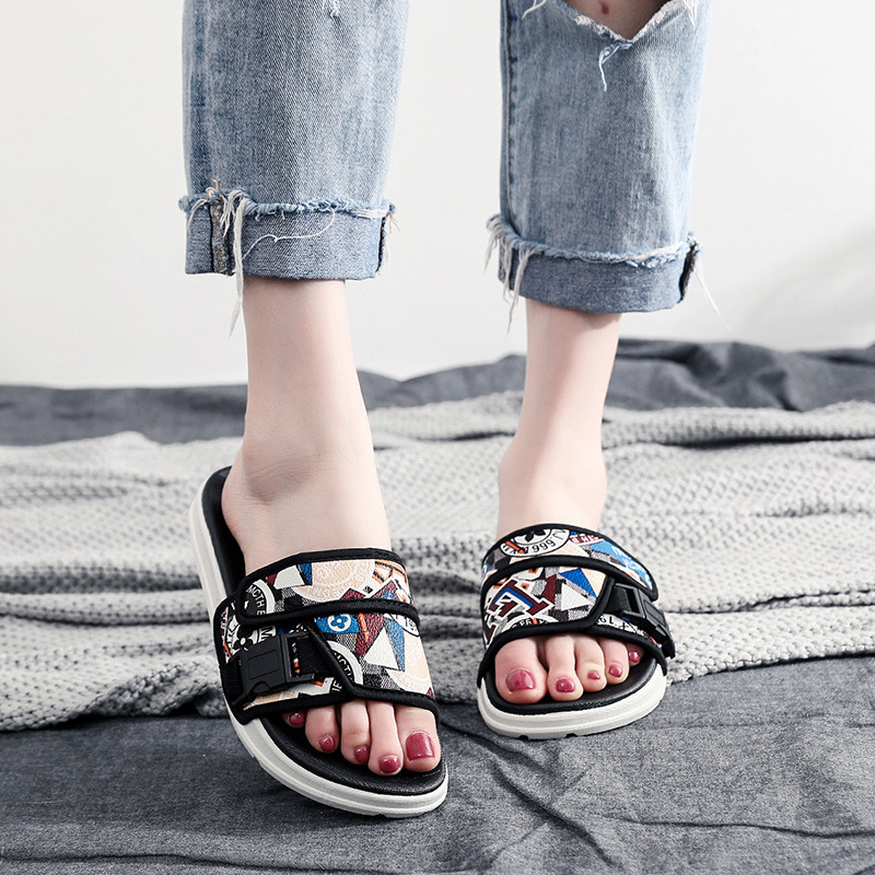 New men and women personality couple flip-flops, fashion relaxed personality with summer beach shoes