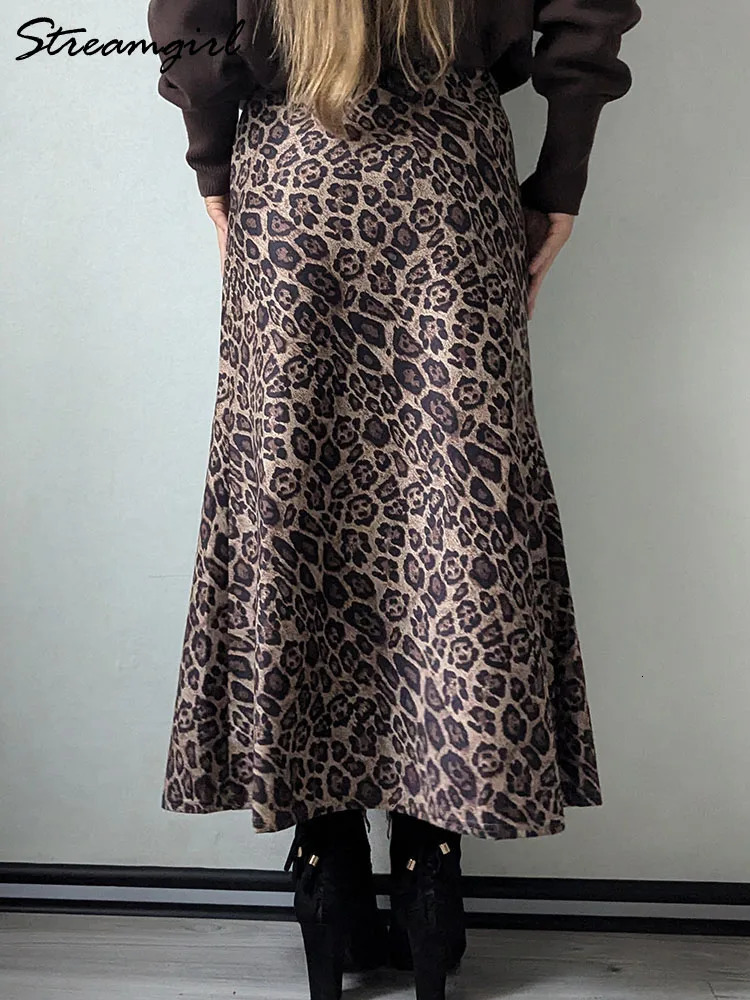Winter Leopard Print Suede Skirt Long Women Autumn Vintage A Line Brown Maxi Skirts For Women Winter Warm Suede Leopard Skirts 250318