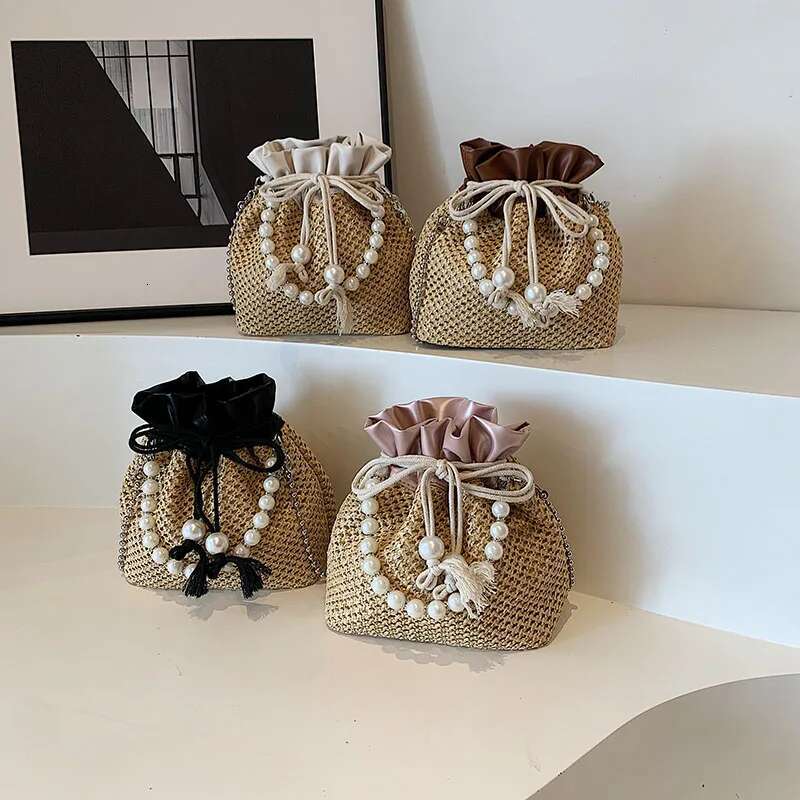 Straw Shoulder Solid Hasp Bucket Versatile Female Tote Bag Handmade Fashion Holiday Casual Top-Handle Bags Lady Beach Purse