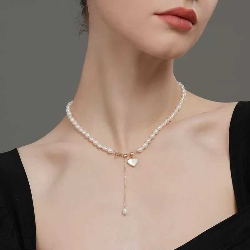 Starmoon French White Strapless Heart Pendant Pearl Necklace Womens Temperature Small Neck Chain Retro Lightweight Sensory C W250318