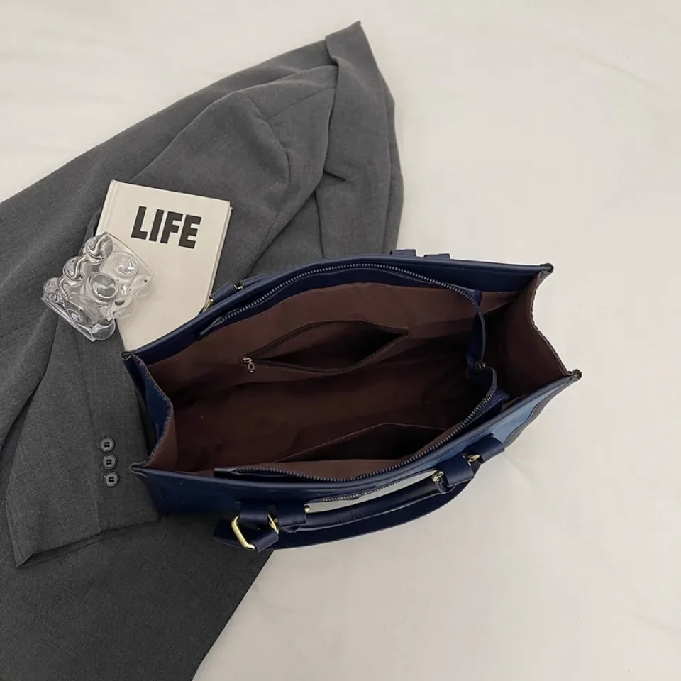 Womens large capacity handbag casual and fashionable womens spliced denim handbag designer luxury shoulder bag womens messenger bag 250317