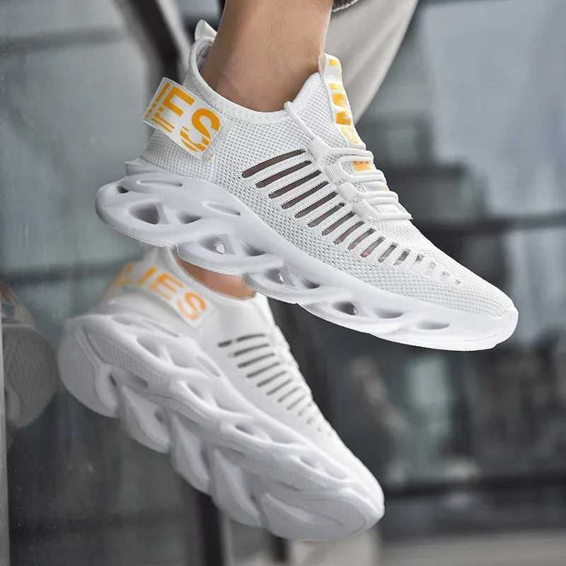 Mesh casual shoes mens sports shoes breathable mens sports shoes lace up lightweight plus size mens tennis shoes black and white brown green Y250318