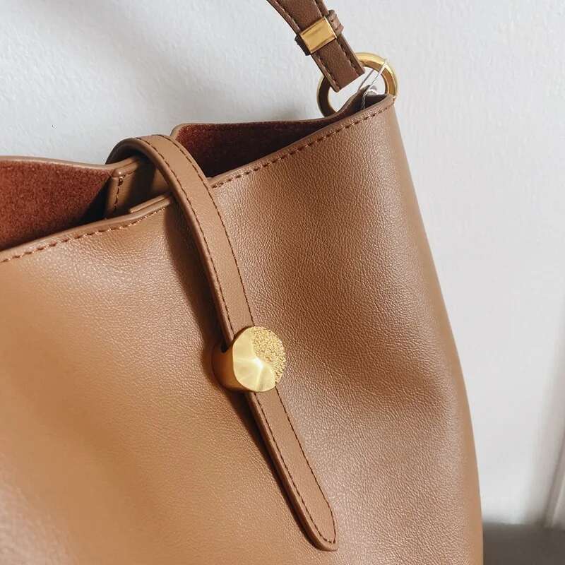 Genuine Female Large Handbag Casual Bucket Bags For Women 2023 High Quality Ladies Real Leather Retro Shoulder Bag Bolsa