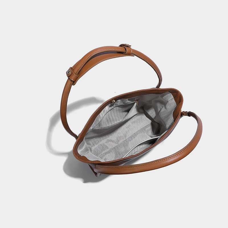 Large Capacity Tote Bags For Women Designer Handbags And Purses 2025 New In Vintage Commuting Ladies Underarm Shoulder