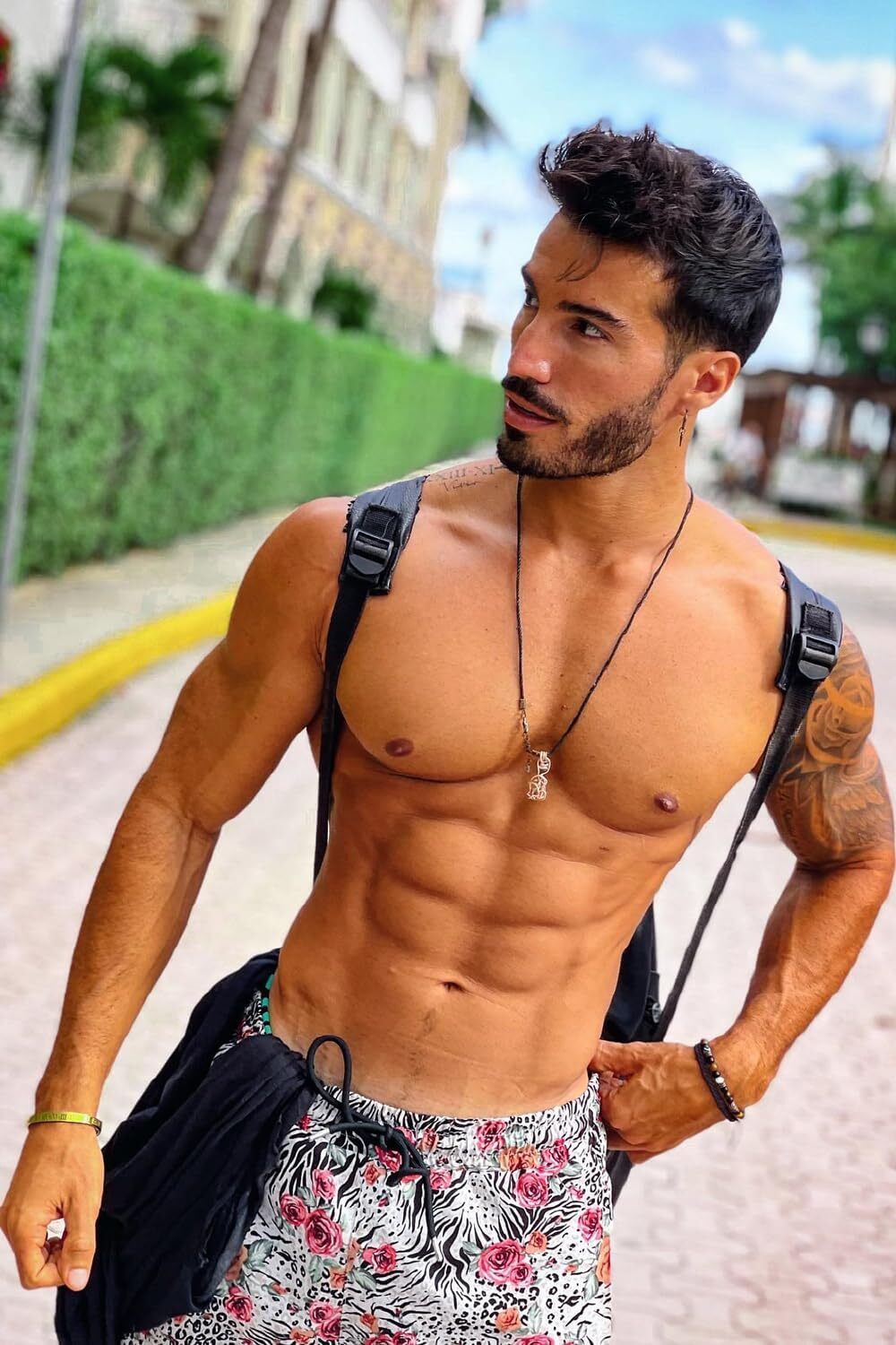 Men's Beach Shorts Bathing Suits Fashionable printed shorts