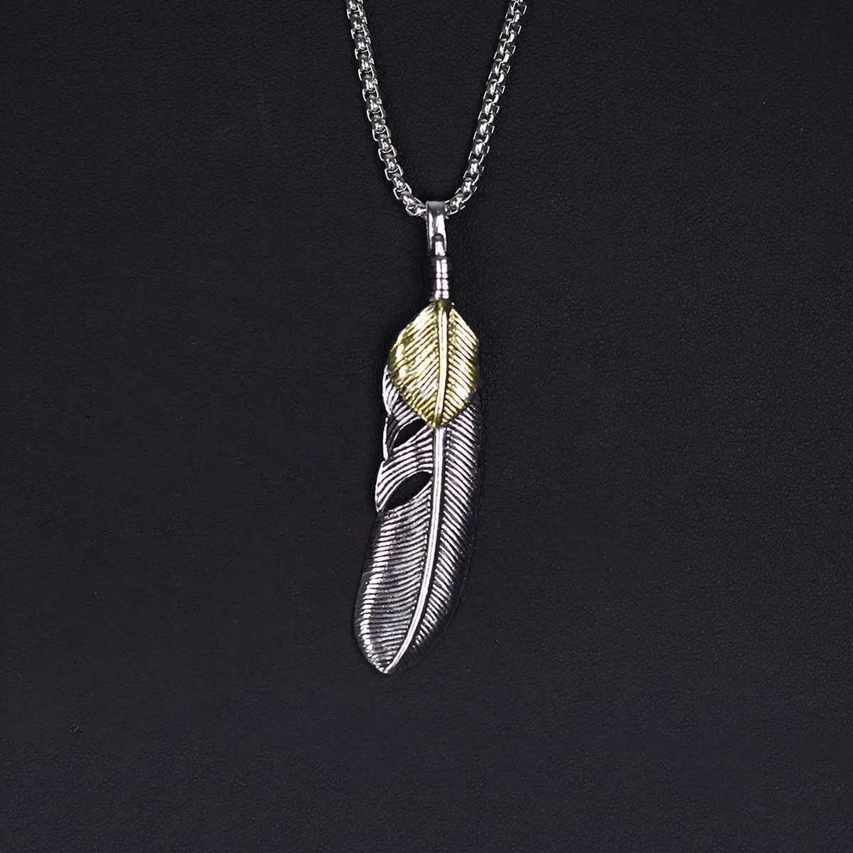 Takahashi Retro Feather Pendant Necklace for Men Women - Trendy Long Sweater Chain Unisex Hip-Hop Jewelry Wholesale Leaf Des W250318