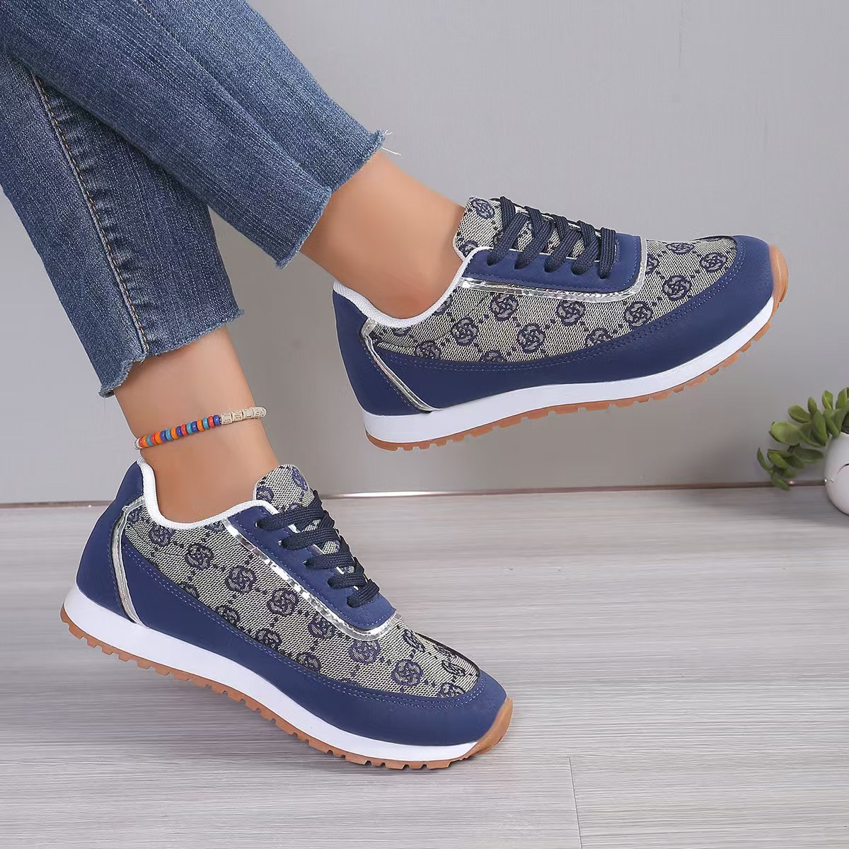 2025 style women's hiking shoes flower-laced color-blocked breathable women's casual sports sneakers