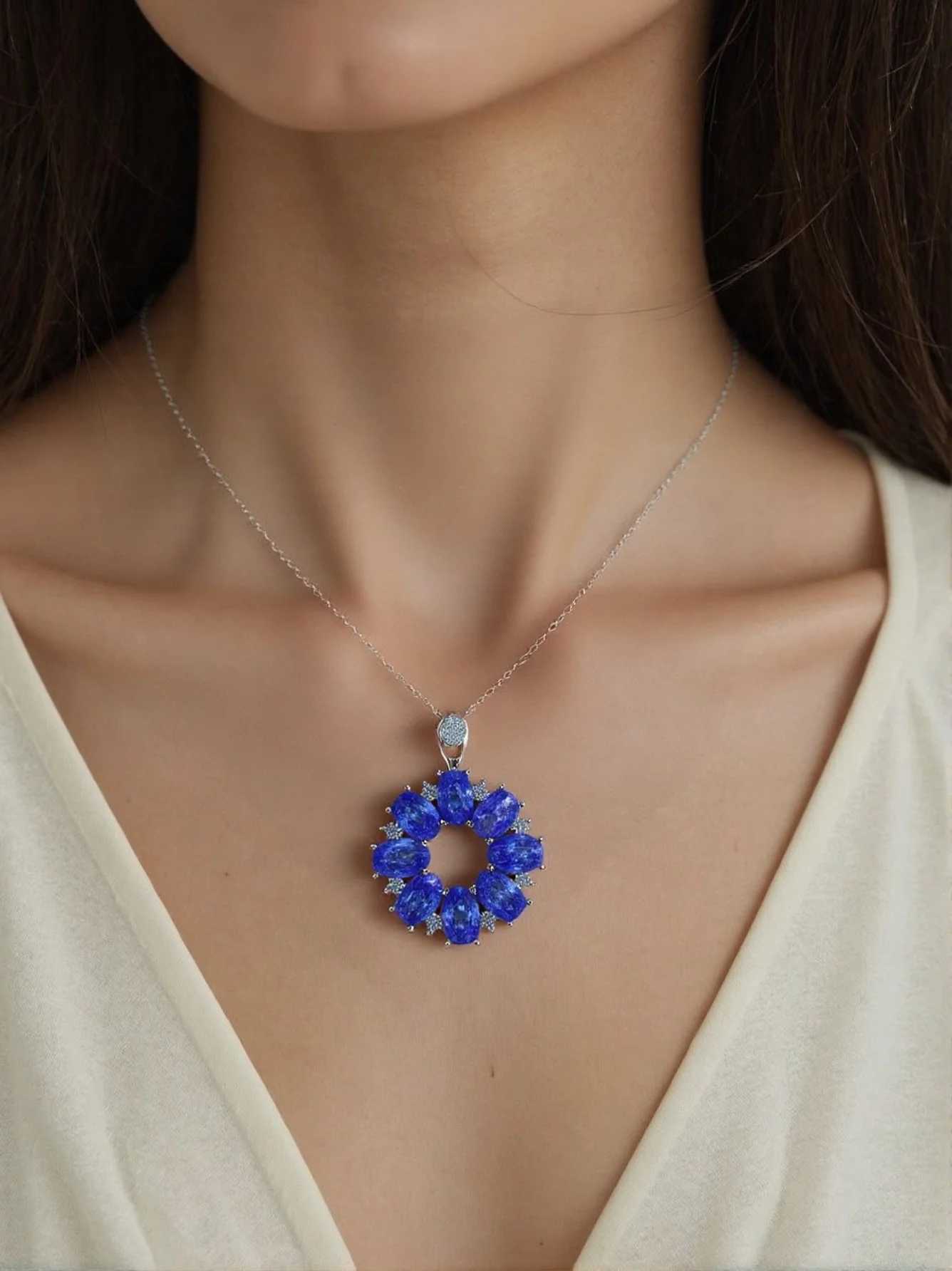 ZECA Tanzanite 925 Pearl Female Pendant with Natural Tanzanite Gem 4 * 6mm S925 Silver Tanzanite Pendant W250318