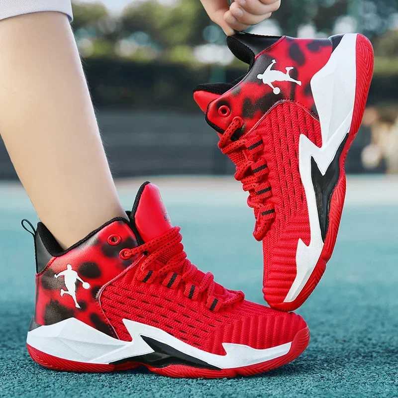 New breathable and comfortable childrens basketball shoes outdoor boys basketball shoes girls sports shoesXJ250318