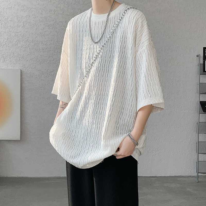 Summer textured short sleeved mens T-shirt Korean loose O-neck fashionable casual cool T-shirt oversized hollow top whiteT250318