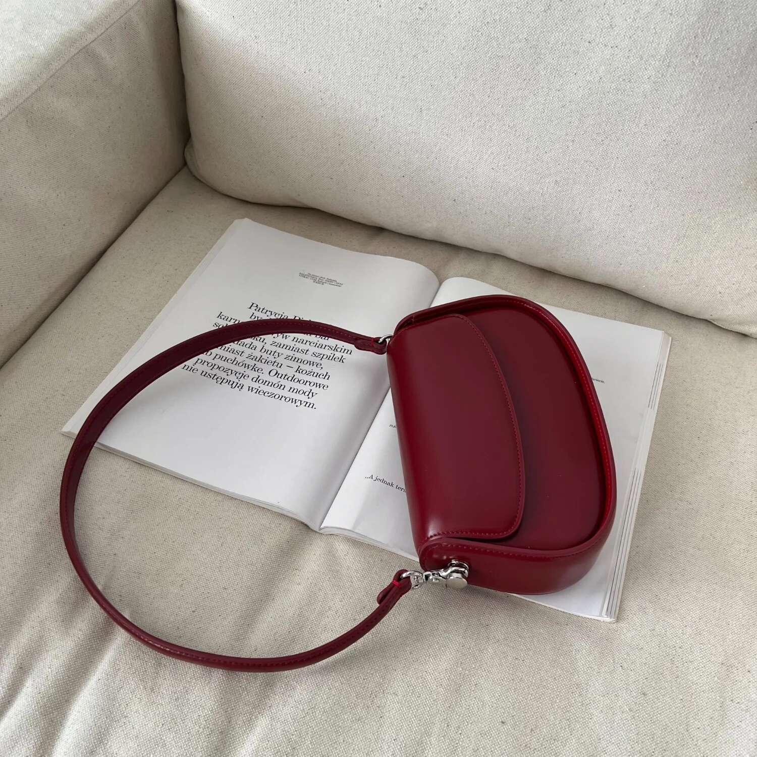 Vintage Stylish Bury Noble Ladies Saddle Small Glossy Split Cow Leather Women Crossbody Shoulder Bag High-End Daybag