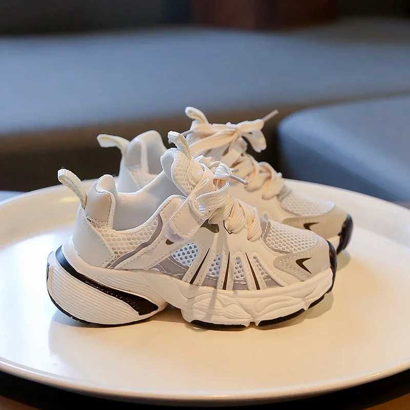 2024 Summer New Children Sneakers for Girls Fashion Breathable Soft Sole Trendy Air Mesh Cut-outs Casual Versatile Sports ShoesXJ250318