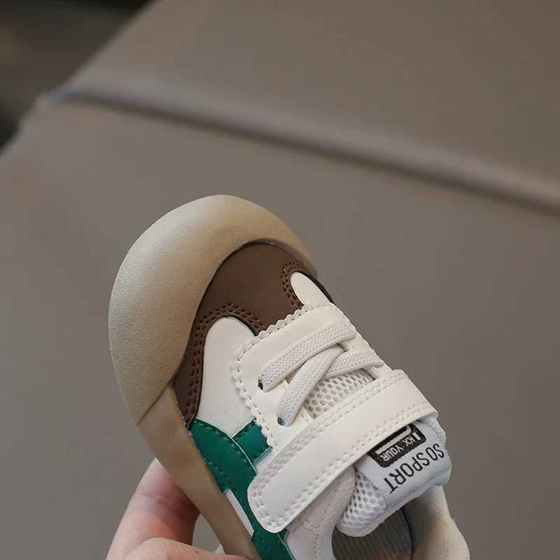 Baby shoes green thin soft sole small childrens walking shoes brown anti slip breathable boys and girls baby casual shoes W250318
