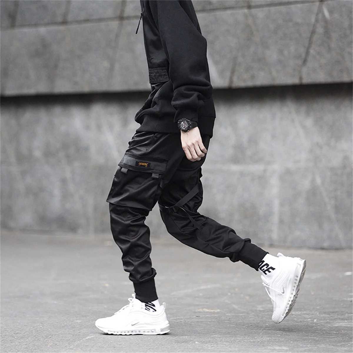 Mens black cool pants with loose pockets for going out elastic sports oversized Kpop street Korean tactical pants streetwear W250318