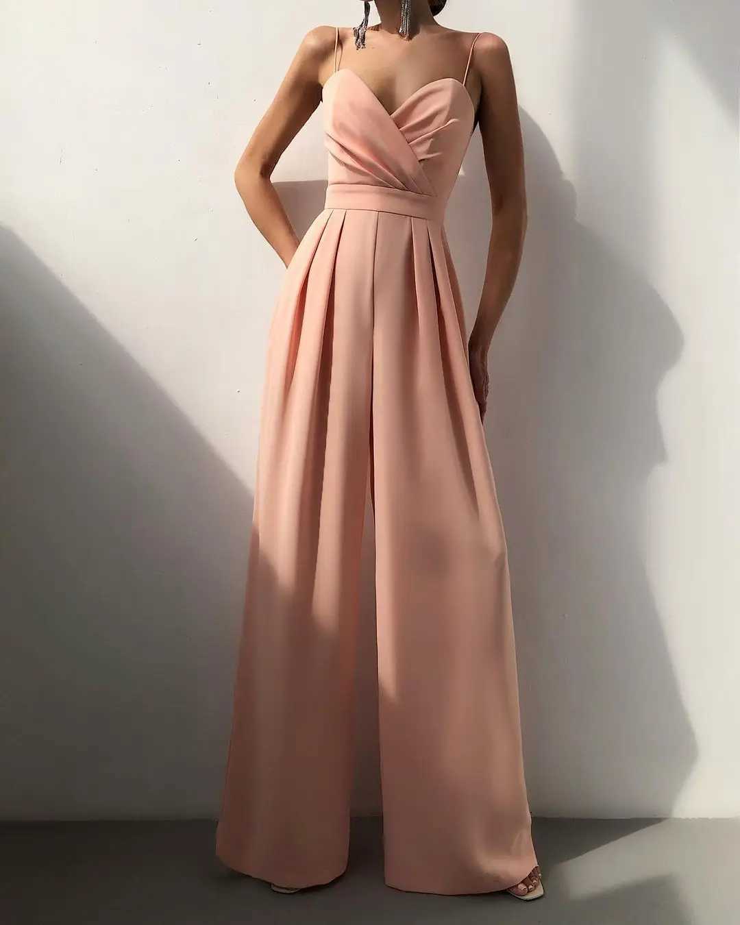 Sleveless high waisted jumpsuit wide leg camisole long pants jumpsuit 2025 spring/summer casual suit pure thin V-neck jumpsuit X2503181