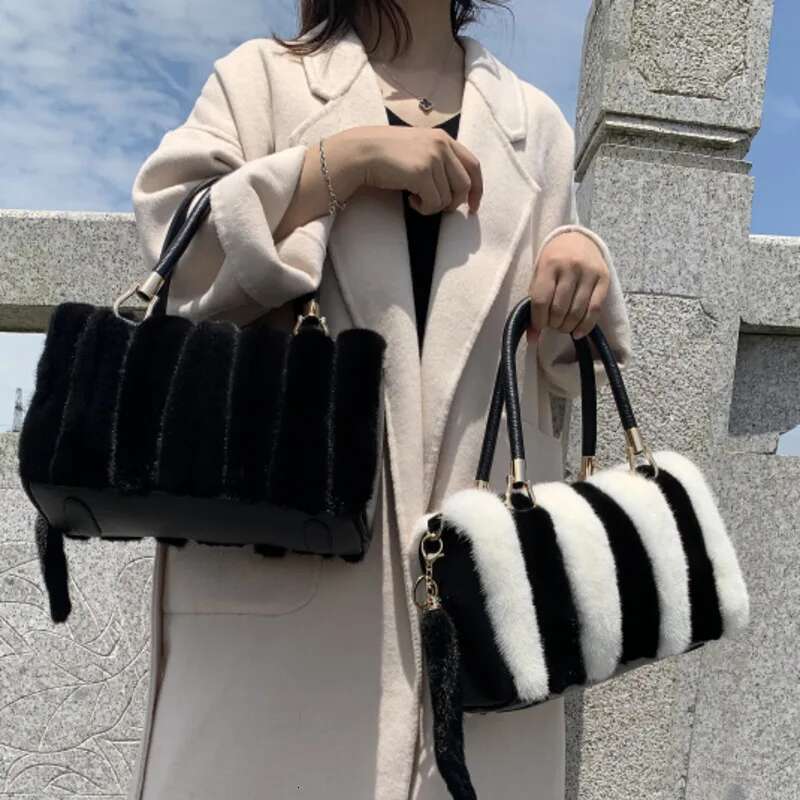 Mink Fur Winter Hand For Women Fashion Day Cluches Shoulder Crossbody Bags Fluffy Warm Messenger Bag