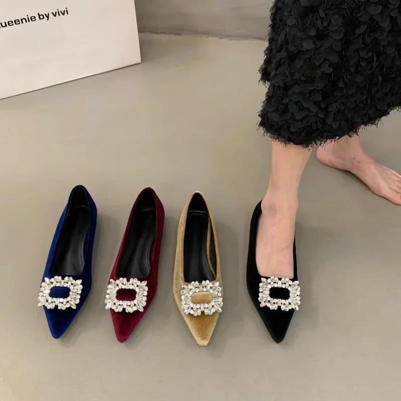 Flat Shoes Women Pointed Single Shoe Womens Shoes 2025 Spring and Autumn Season Temperament Red Large Size Womens Shoes 250318