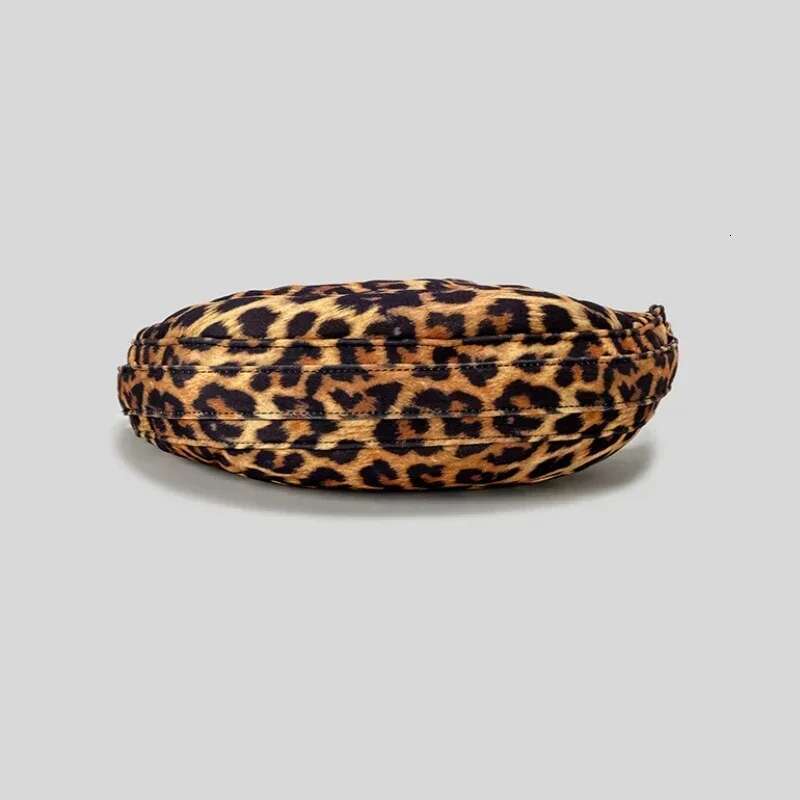 2024 Autumn New Chest For Women Fashion Trend Leopard Pattern Large Capacity Lady Hobo Crossbody Bag Purses Handbag Shopper