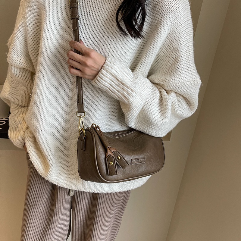 This Year's Popular Small Bags For Women's Spring Versatile 2025 New Fashion Broadband Shoulder Crossbody Pillow Bag Fashion Shoulder Bags