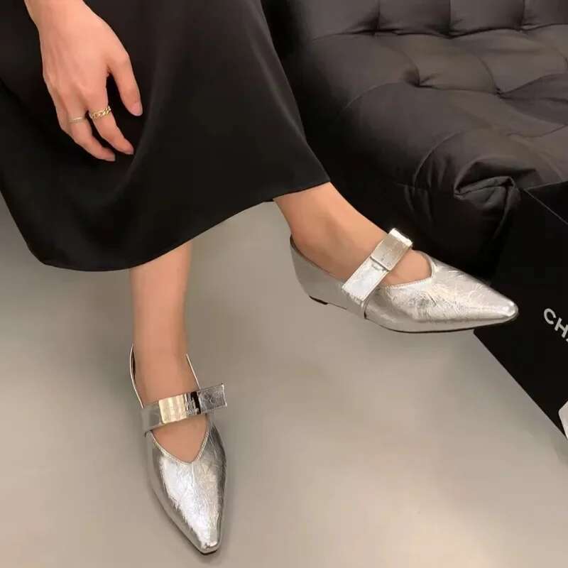 Retro Fashion New Trendy urious Pointed Toe Casual Shoes Elegant Solid Color Women's Party High Heels Low Boots