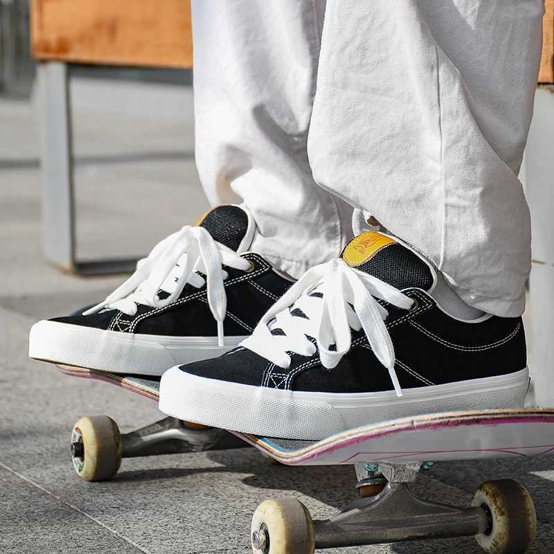 Puffy Tgue Skate Shoes Vcani Men Casual Shoes Chunky Sport Shoes Breathable Lace-up Shoes Anti-slip Outsole Y250318
