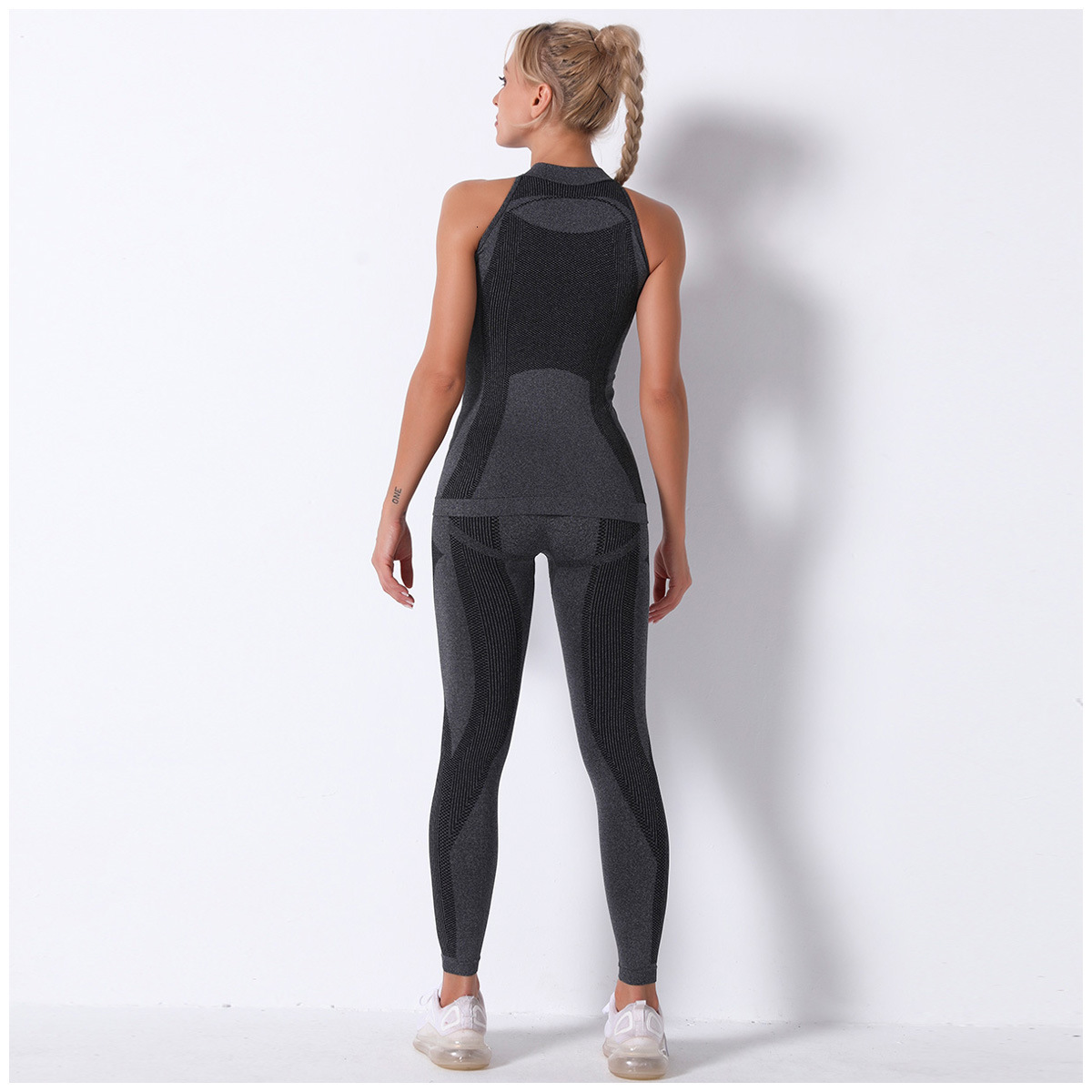 tracksuit Internet famous seamless knitted striped moisture wicking long sleeved yoga set, sports running and fitness pants leggings