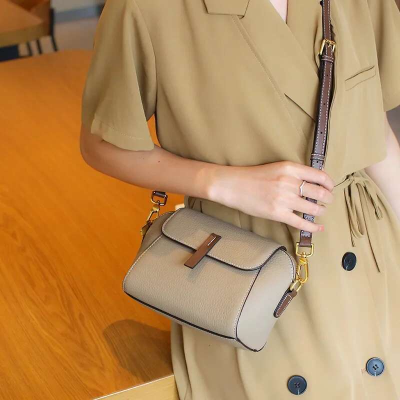2024 Handbags Genuine Leather Women Shell Bags High Quality Single Shoulder Female Soft Small Crossbody Bag Gray