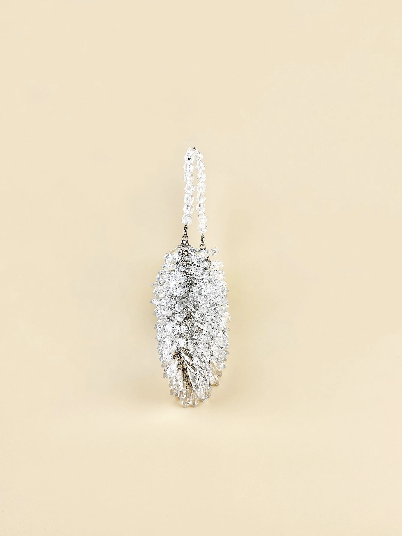 Small and Handmade Acrylic Solid Color Beads Womens Handheld Water Drop Bag Fashionable and Elegant Dinner Bag 250318