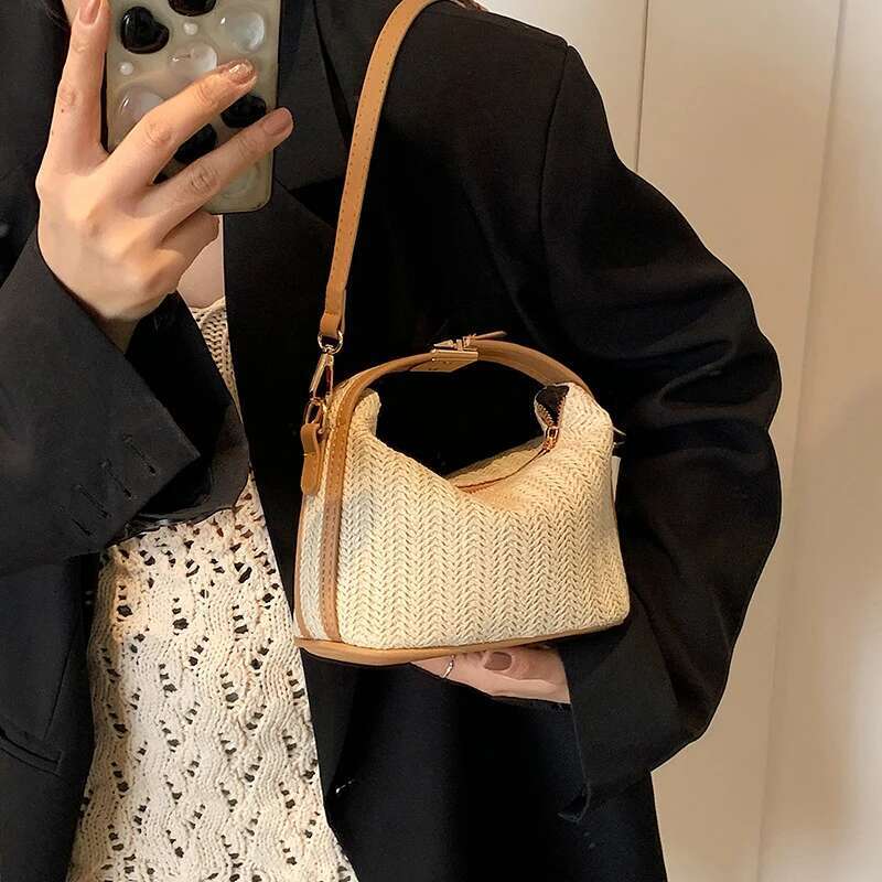 Retro Straw Crossbody Bag For Women Bohemian Small Knitting Summer Purse And Handbag Vacational Bucket Beach Bags
