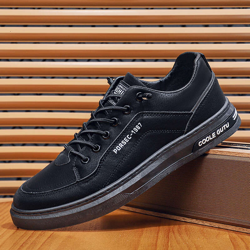 Anti slip wear-resistant work shoes for construction site workers, trendy and versatile waterproof casual labor protection men's shoes, summer