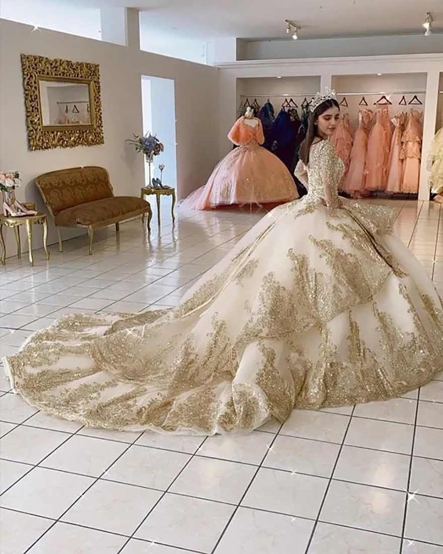 2025 Champagne Beaded Quinceanera Dresses Lace Up Appliqued Long Sleeve Princess Ball Gown Prom Party Wear Masquerade Dress
