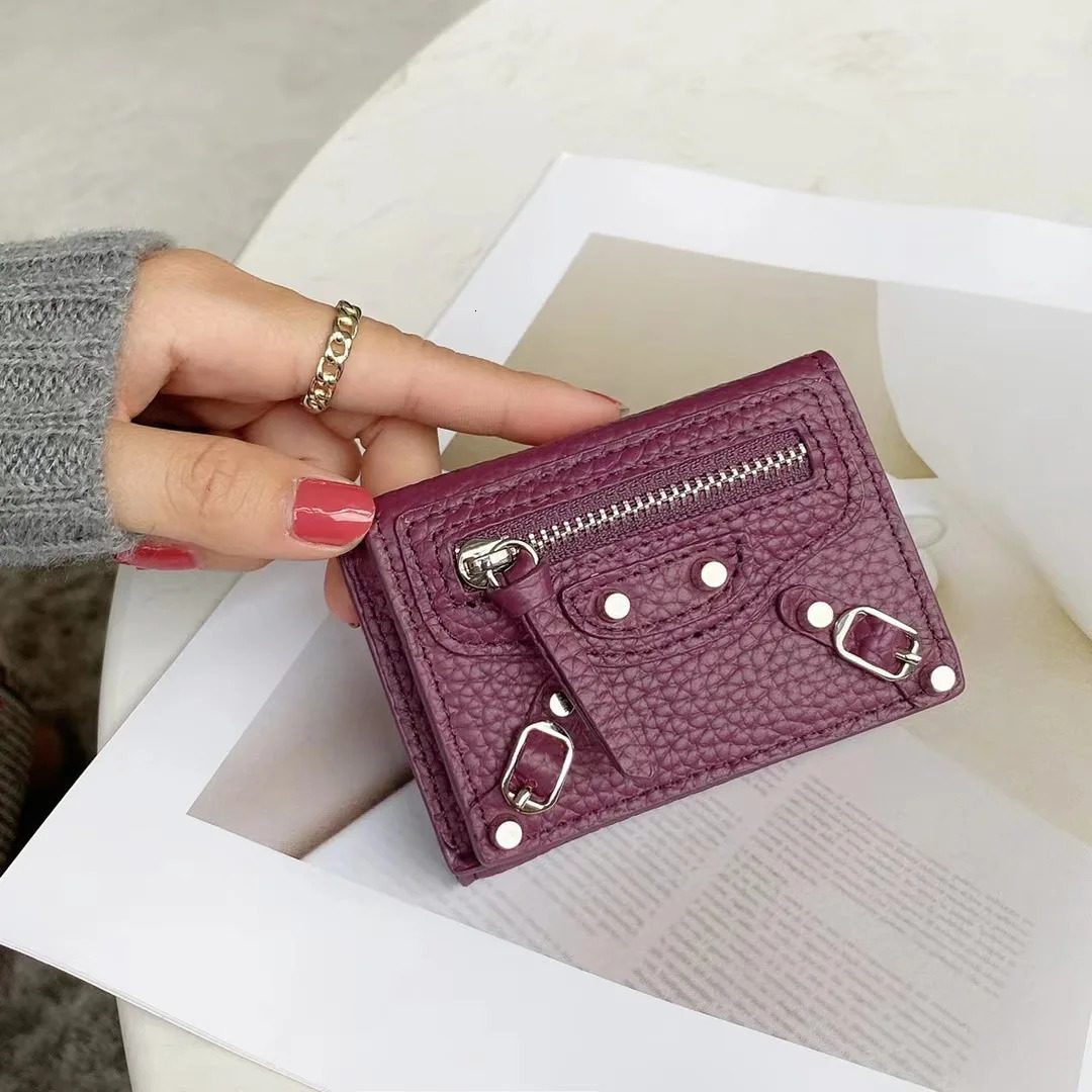 Mini Short Womens Wallet Leather Snap Flip Coin Wallet with Rivet Grey Cowboy Billfold Triple Fold Wallet 250317