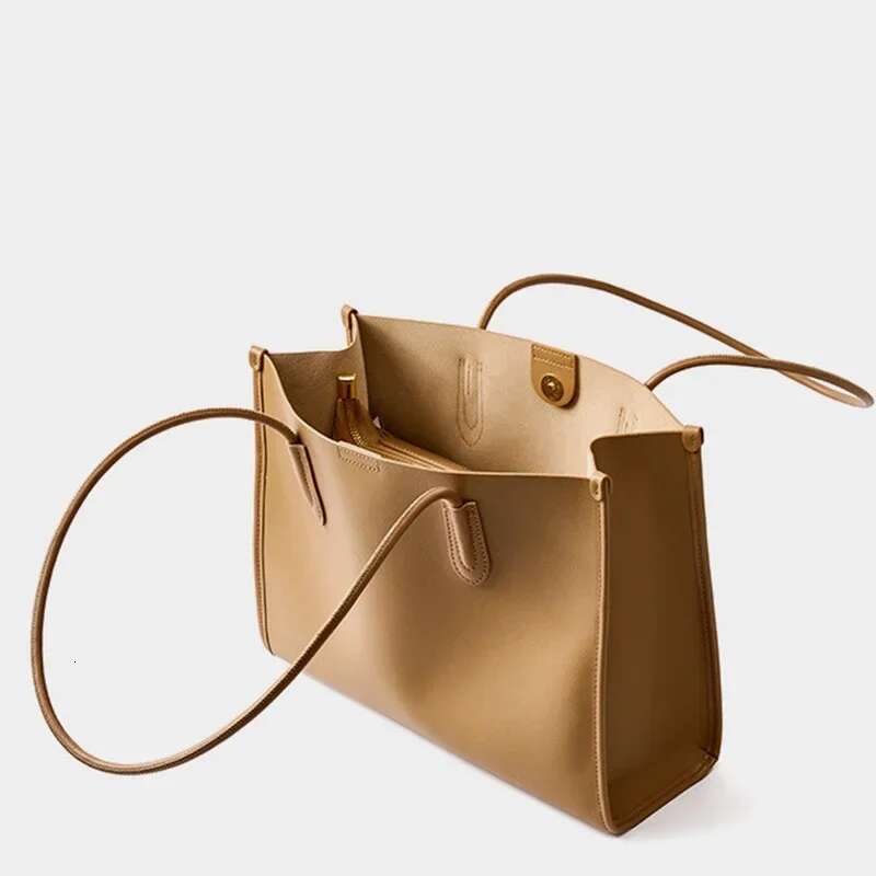 2023 Autumn New Genuine Leather Large Shoulder Bags Commute Handbags Simple Casual Totes Shopping Travel Bag Brown Black