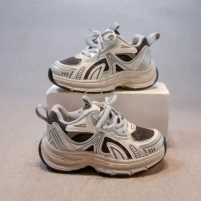 Childrens sports shoes mesh breathable boys and girls running shoes hook and loop 2025 new fashion childrens sports shoes thick soft sole trendXJ25031