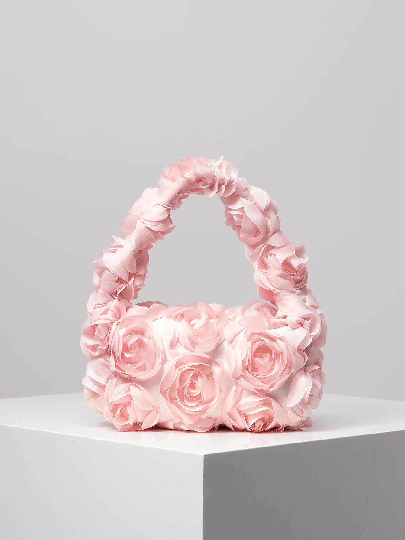 Elegant rose handbag wedding party dinner bag sweet and cute small square bag suitable for womens giftsrandom pattern 250318