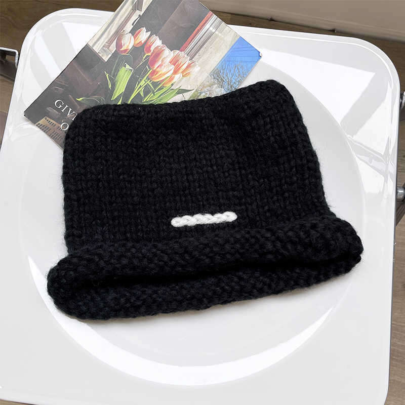 Korean version of new cute cat ear knitted wool for children's autumn and winter fashion, thickened warm hood, cold hat