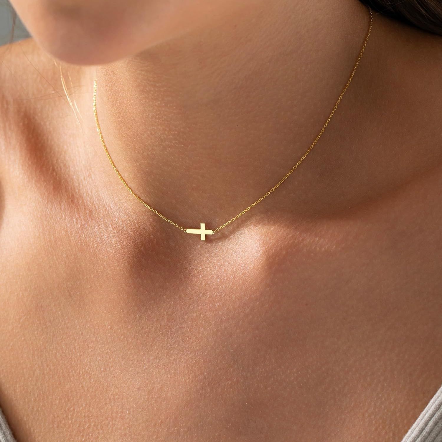 New Y-shaped necklace, women's zircon side cross collarbone chain, simple and versatile accessory