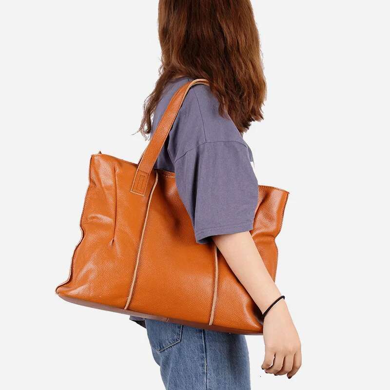 100% Genuine Leather Handbags Large Capacity Women Shoulder Bag Retro Tote Purse High Quality Hobos Brown Travel Shopping Bags