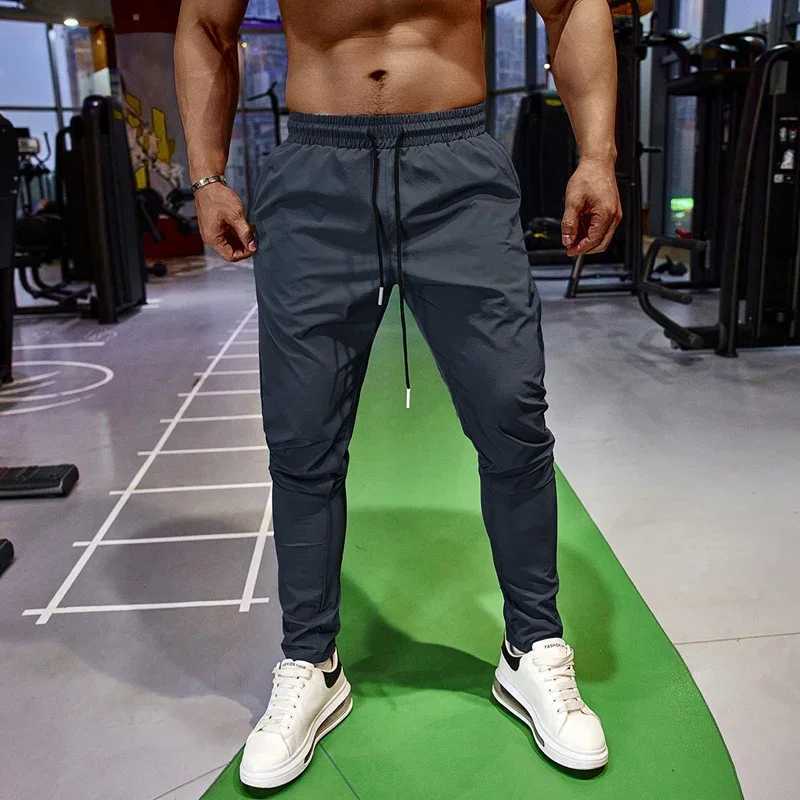 Pencil pants mens gym casual sports pants fishing pants breathable fast drying ice silk outdoor sports cycling jogging training W250318