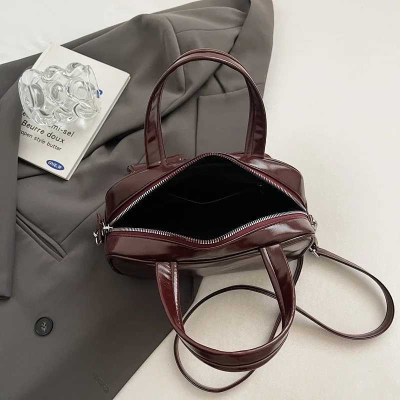 LEFTSIDE small PU leather cross body bag for womens short handled shoe bags suitable for warm 2024 new designer Y2K handbags and wallets Y250318