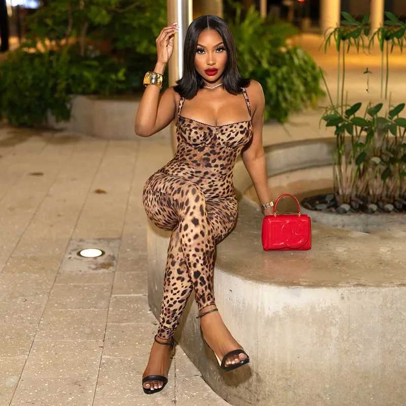 Sexy jumpsuit womens Sveless Trend Leopard Print Sveless Strt Fit Stretch Activity Workout Overview X2503181