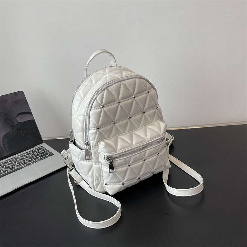 High Quality Lingge 2025 Spring/summer Women s Large Capacity Backpack New Simple High End Designer Fashion Multi Functional Backpack Outdoor Leisure 
