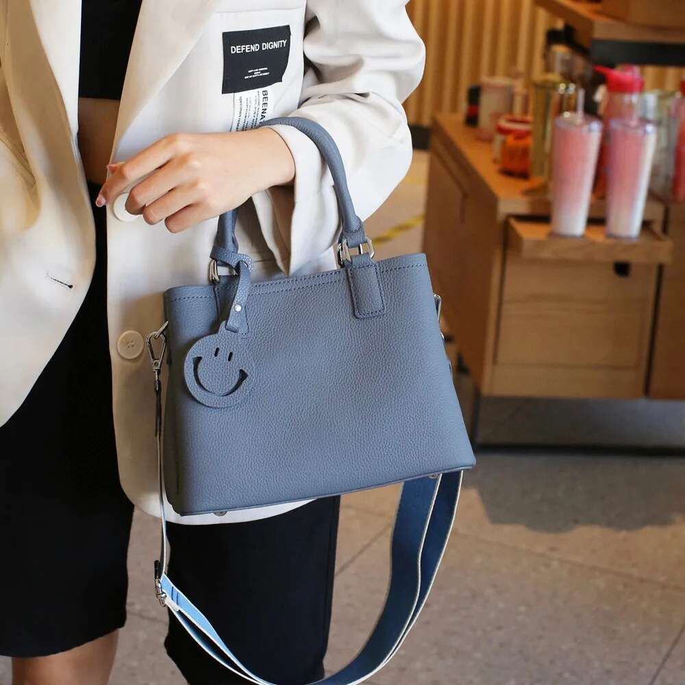 New Winter Blue Green Tote Large Capacity 100% Genuine Leather Women Handbag Cowskin Female Shoulder Crossbody Bag 2 Straps